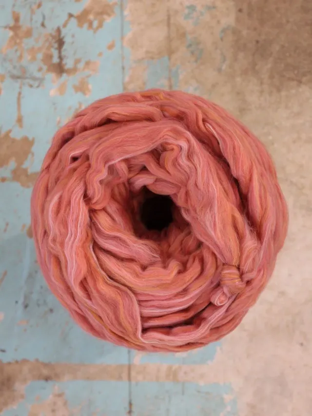 John Arbon Bunchy Sock Tops Kammzug Banksia Rose Spinnfaser