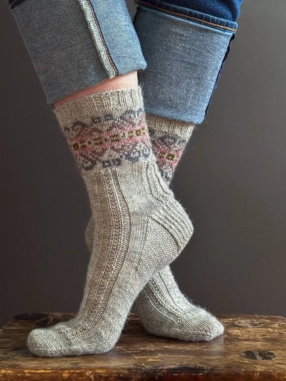 John Arbon Marcela Socks Strickkit Mizzle Sockenwolle