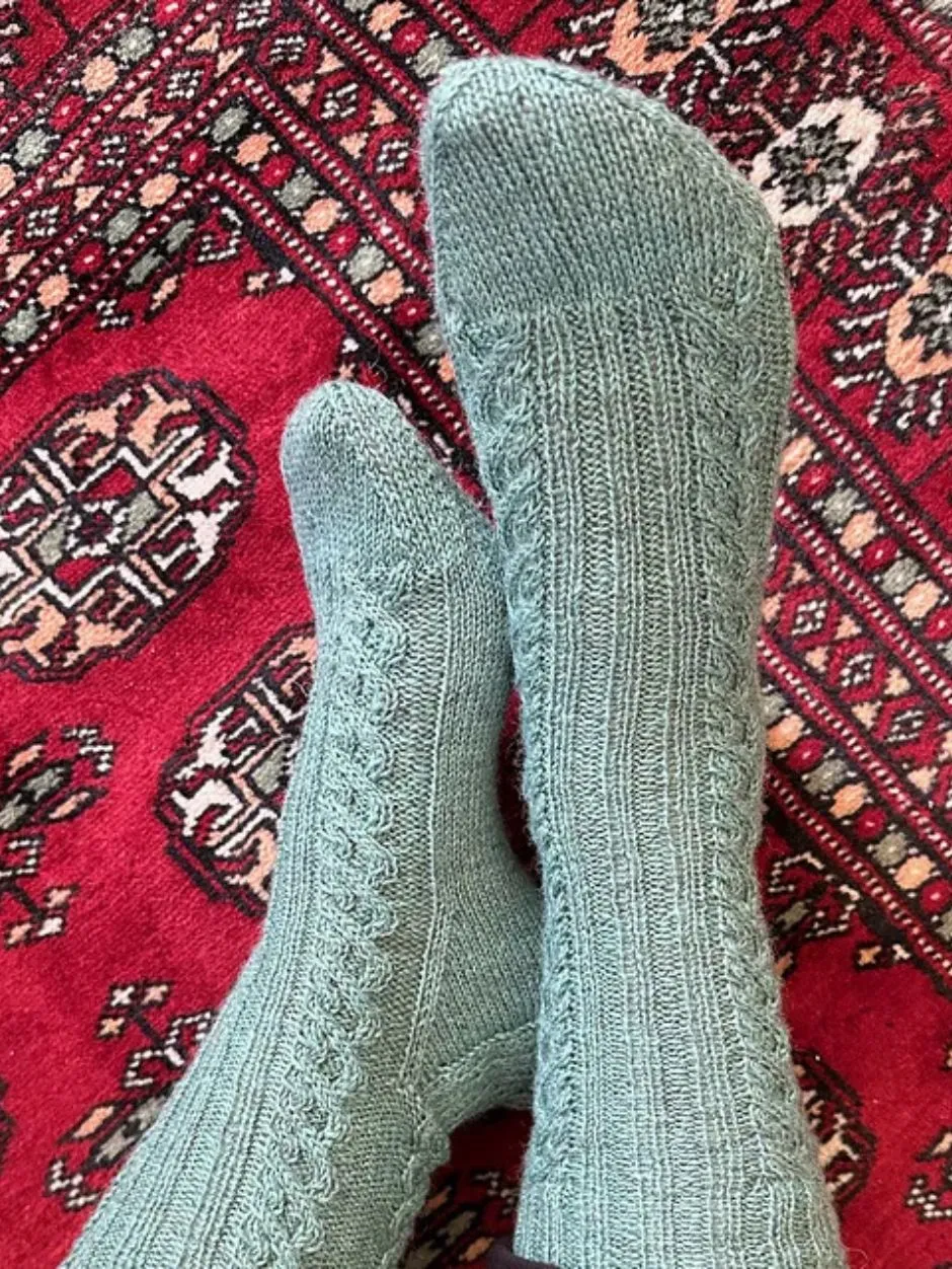 John Arbon Wind Moon Socks Strickkit Fuzzpig Sockenwolle