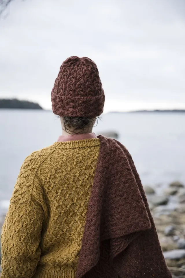 John Arbon Boundaries Hat Strickkit Galleta Guitar Zopfmuster