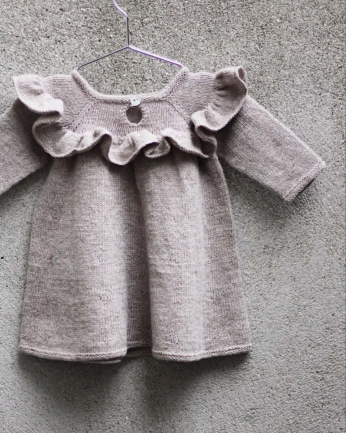 Knitting for Olive Ruffle Dress Strickanleitung Deutsch Top-down