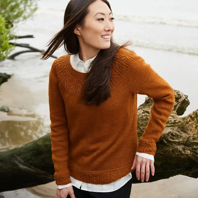 Rosy Green Wool Tuntu Strickanleitung Pullover Zopfmuster