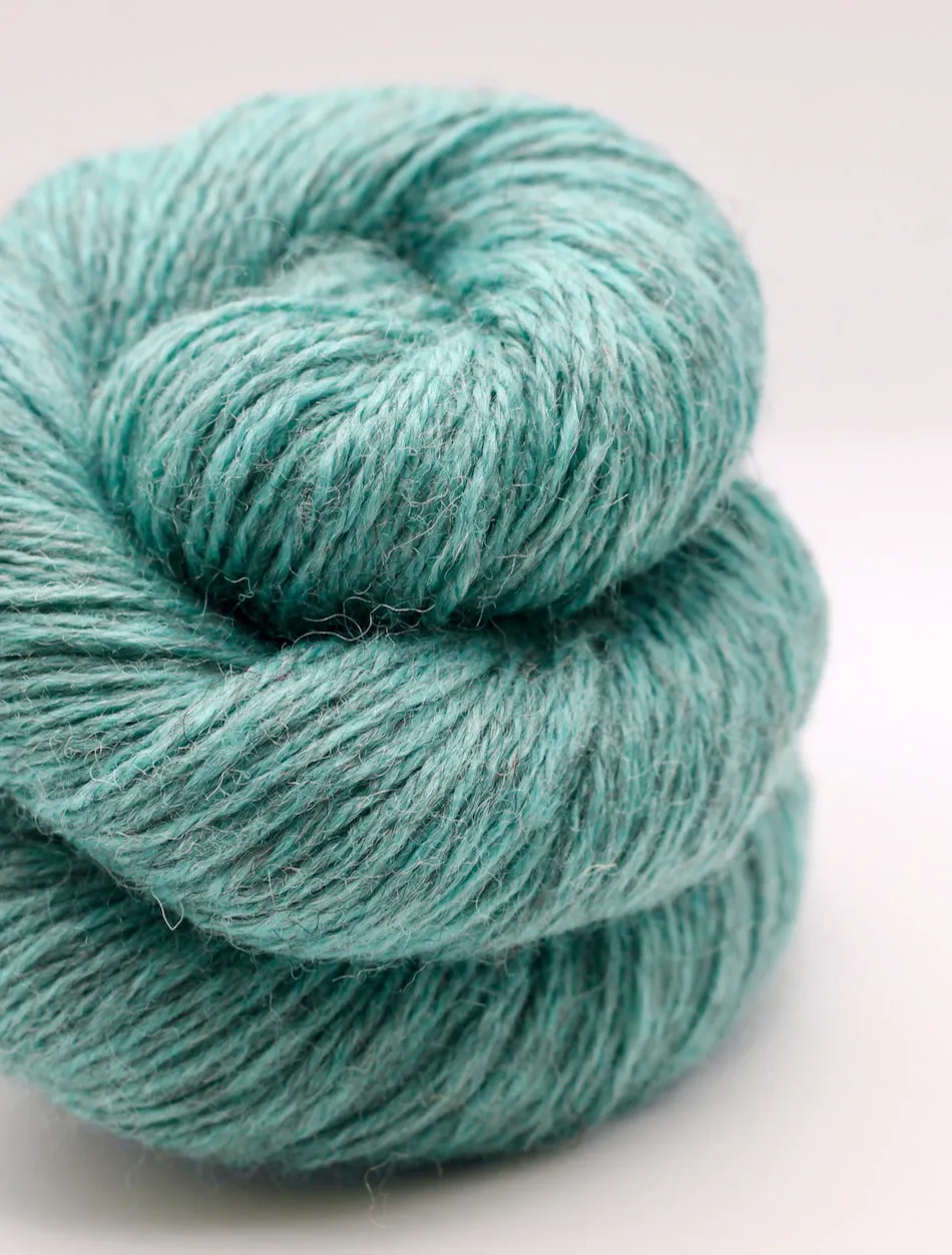 John Arbon Wind Moon Socks Strickkit Fuzzpig Sockenwolle