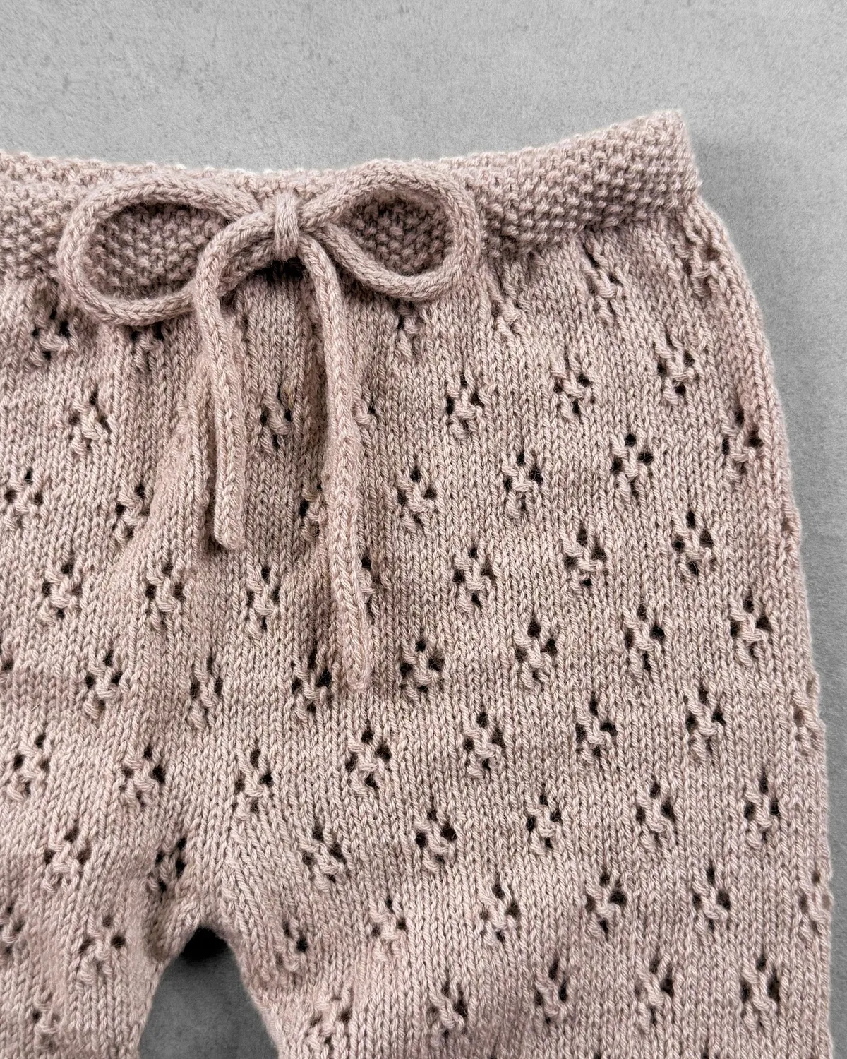 Knitting for Olive Clover Pants Strickanleitung deutsch bunt