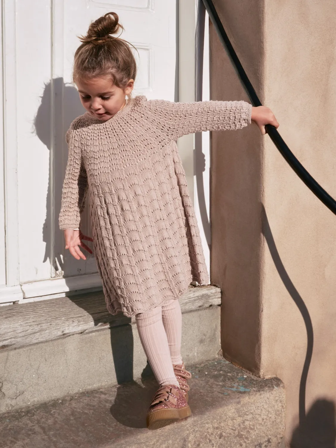 Knitting for Olive Barbroe Dress Strickanleitung deutsch Lochmuster