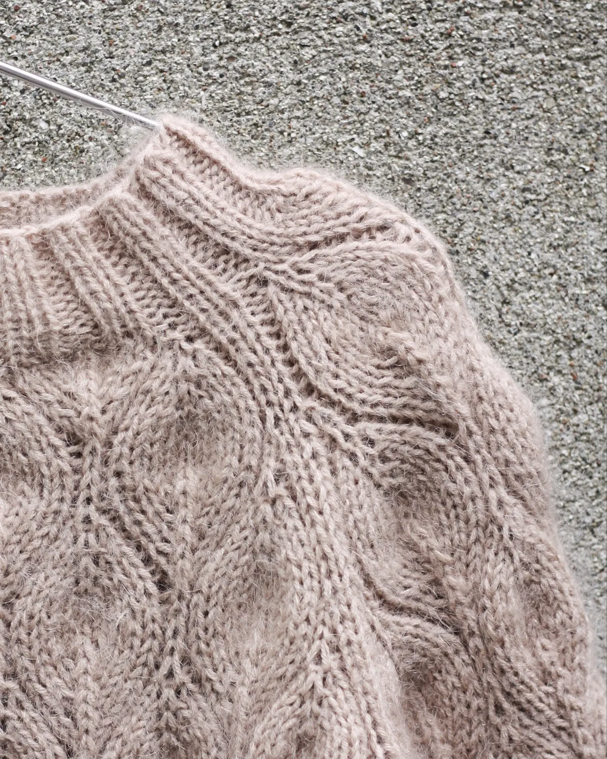 Knitting for Olive Olive Sweater Strickanleitung deutsch Kinder Lochmuster