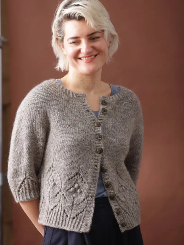 John Arbon Magnolia Cardigan-Strickset Gertrude Gr.1-3 chunky