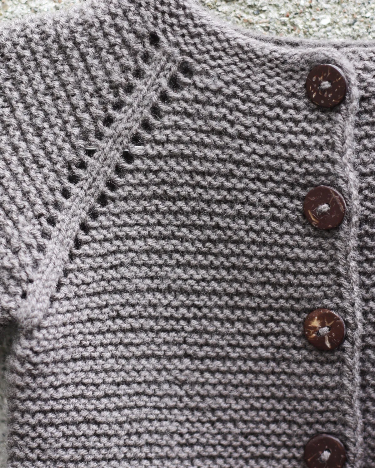 Knitting for Olive Garter Cardigan Baby Anleitung deutsch