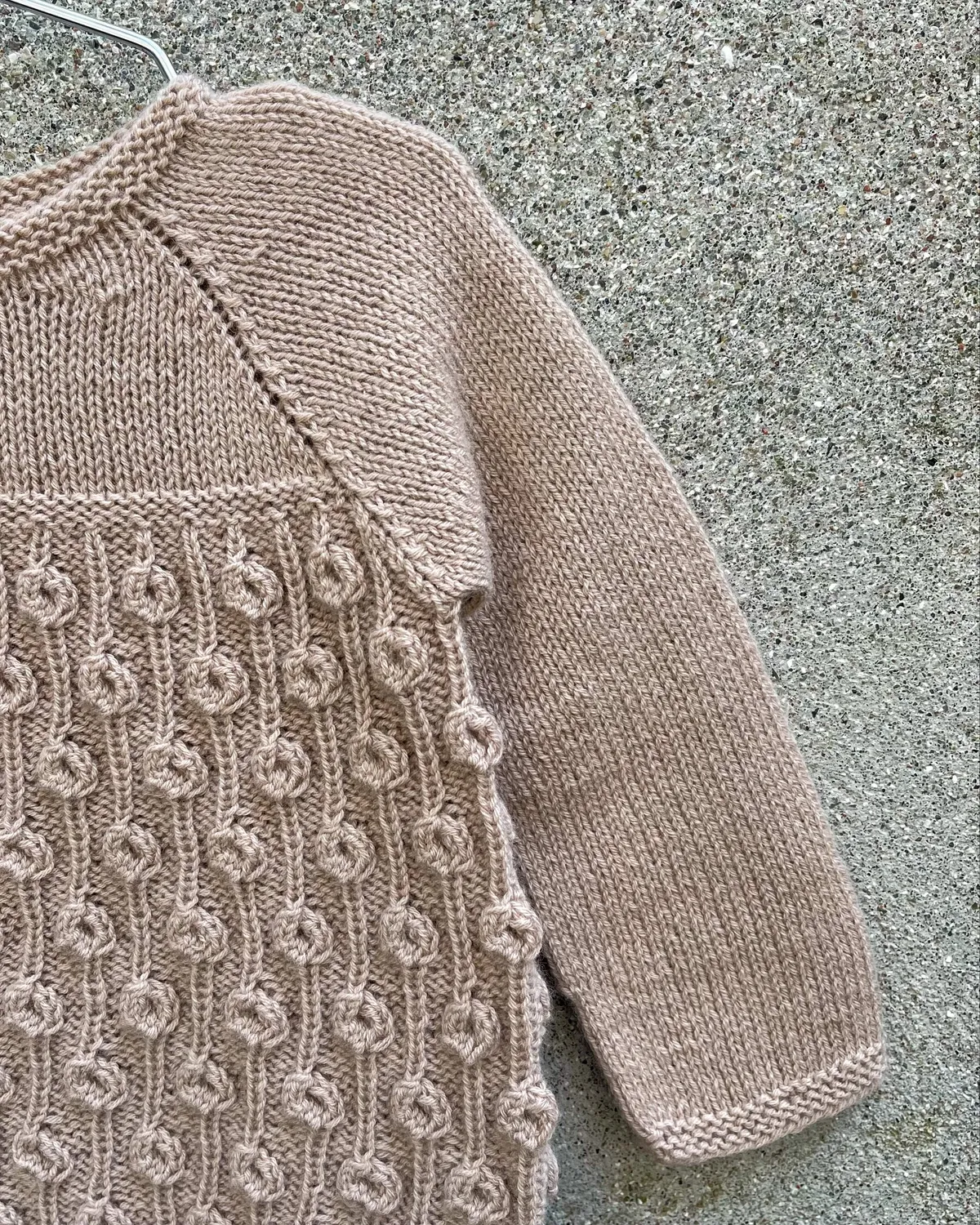 Knitting for Olive Bean Sprout Romper Anleitung Deutsch Strampler