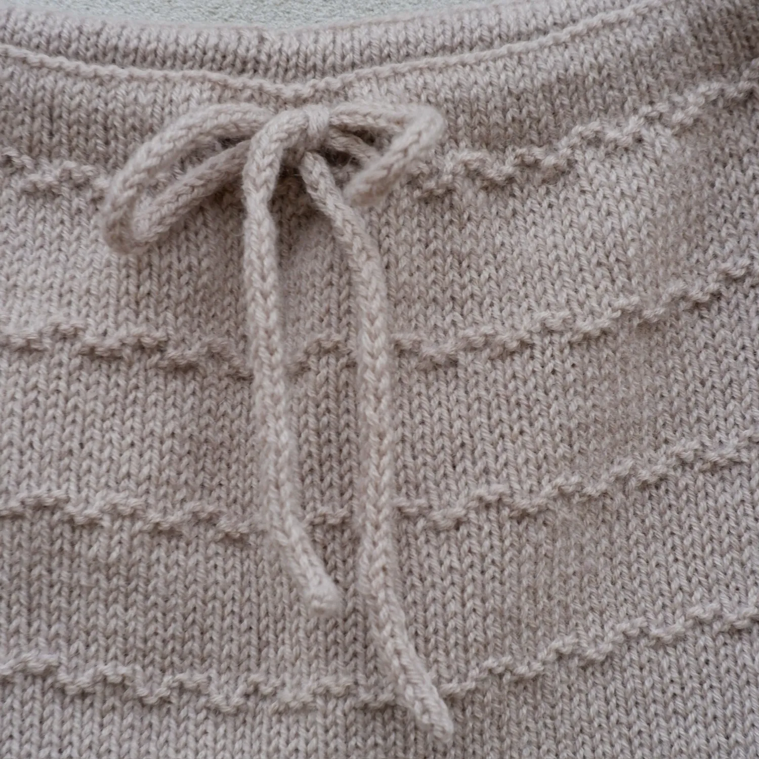 Knitting for Olive Theo Pants Strickanleitung deutsch Babyhose