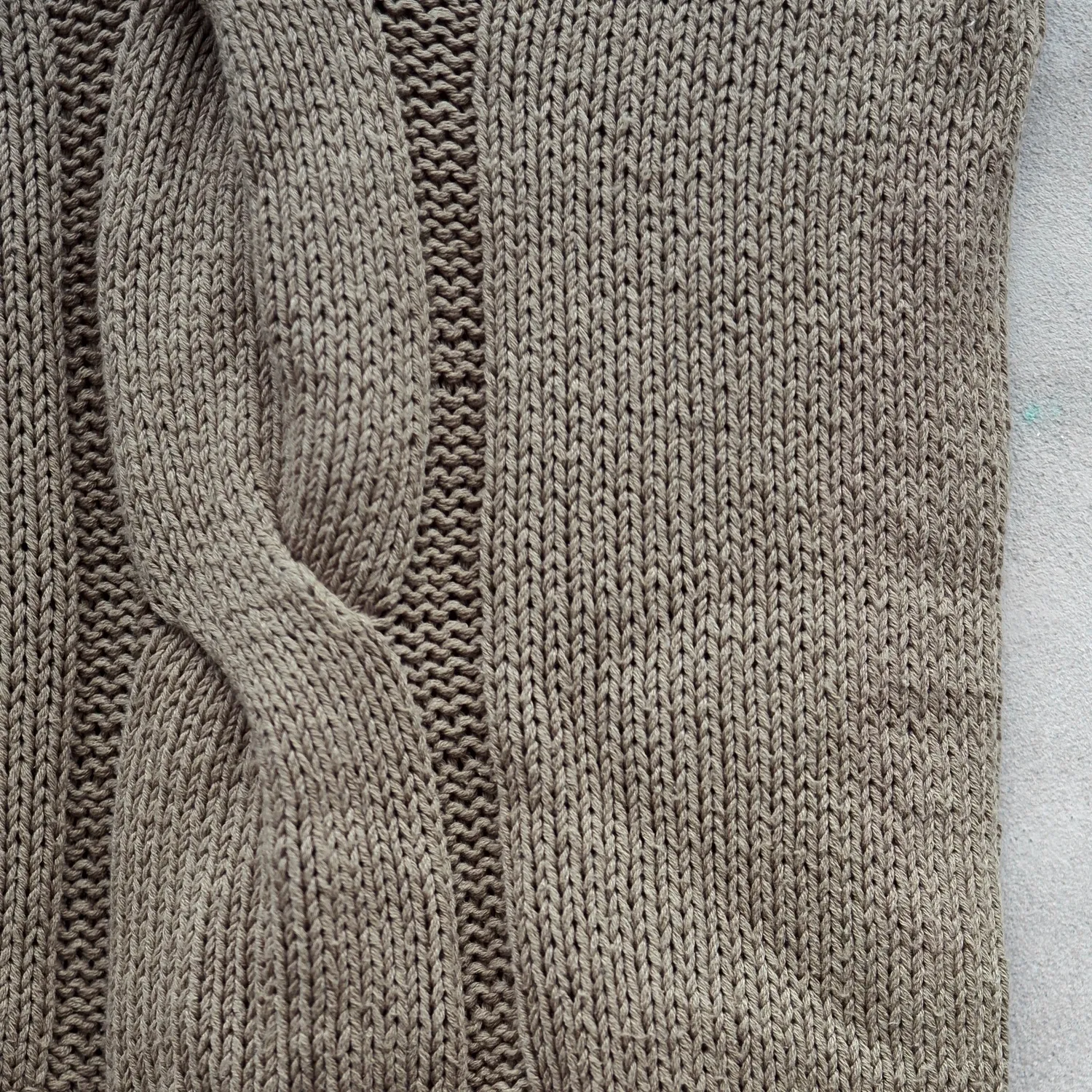 Knitting for Olive Twisted V-Top Strickanleitung deutsch Seidentop