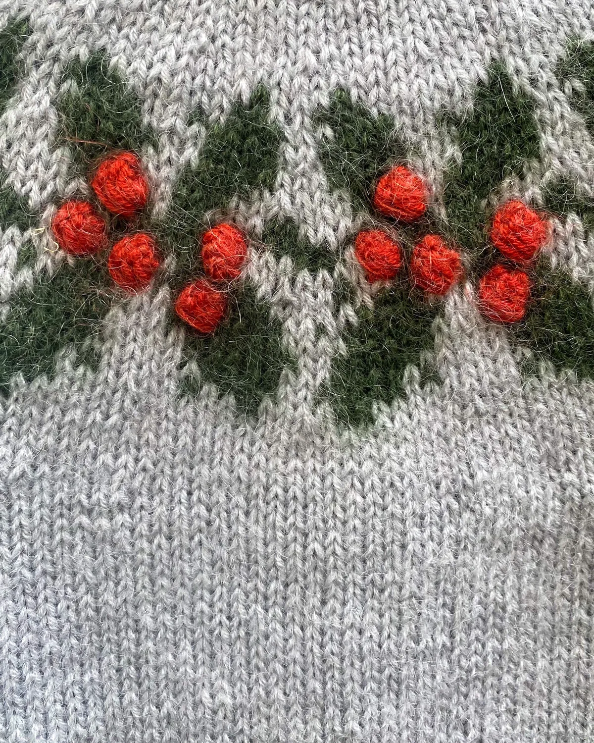 Knitting for Olive Holly Sweater Strickanleitung Kinder deutsch Rundpasse