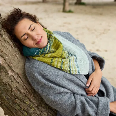 Rosy Green Wool Canto Cowl Strickanleitung Dreifarbig