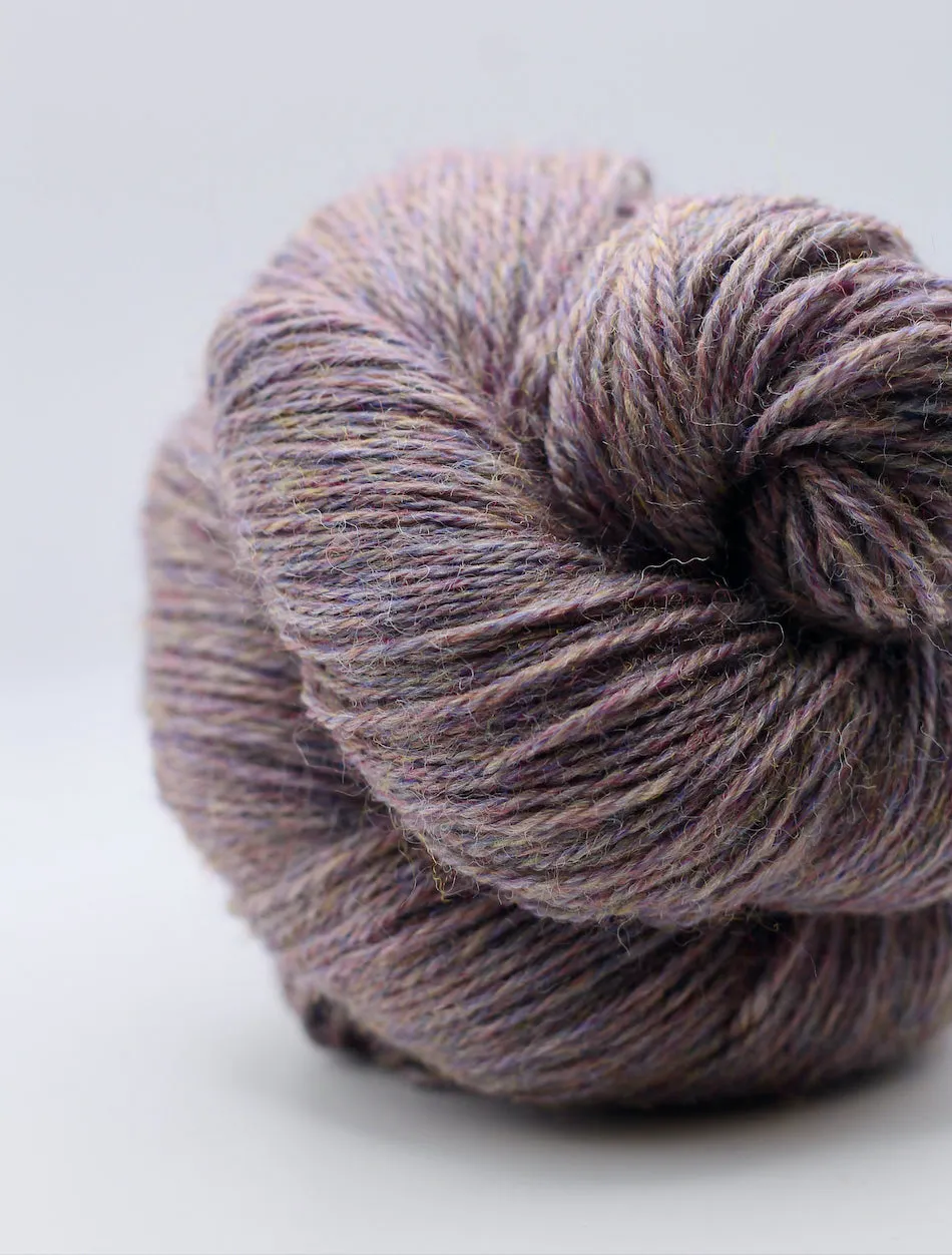 John Arbon Song of Avalon Loop-Strickset Kiss Zopfmuster warm