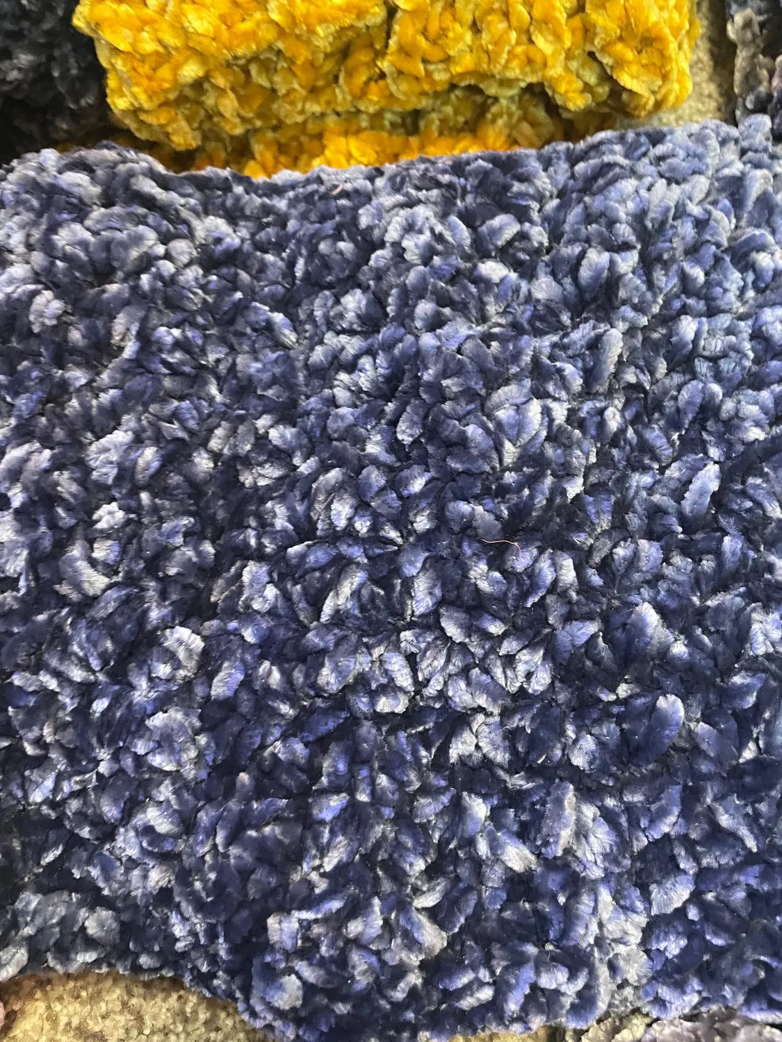 Bernat Velvet Samtgarn Weiß Chenille weich