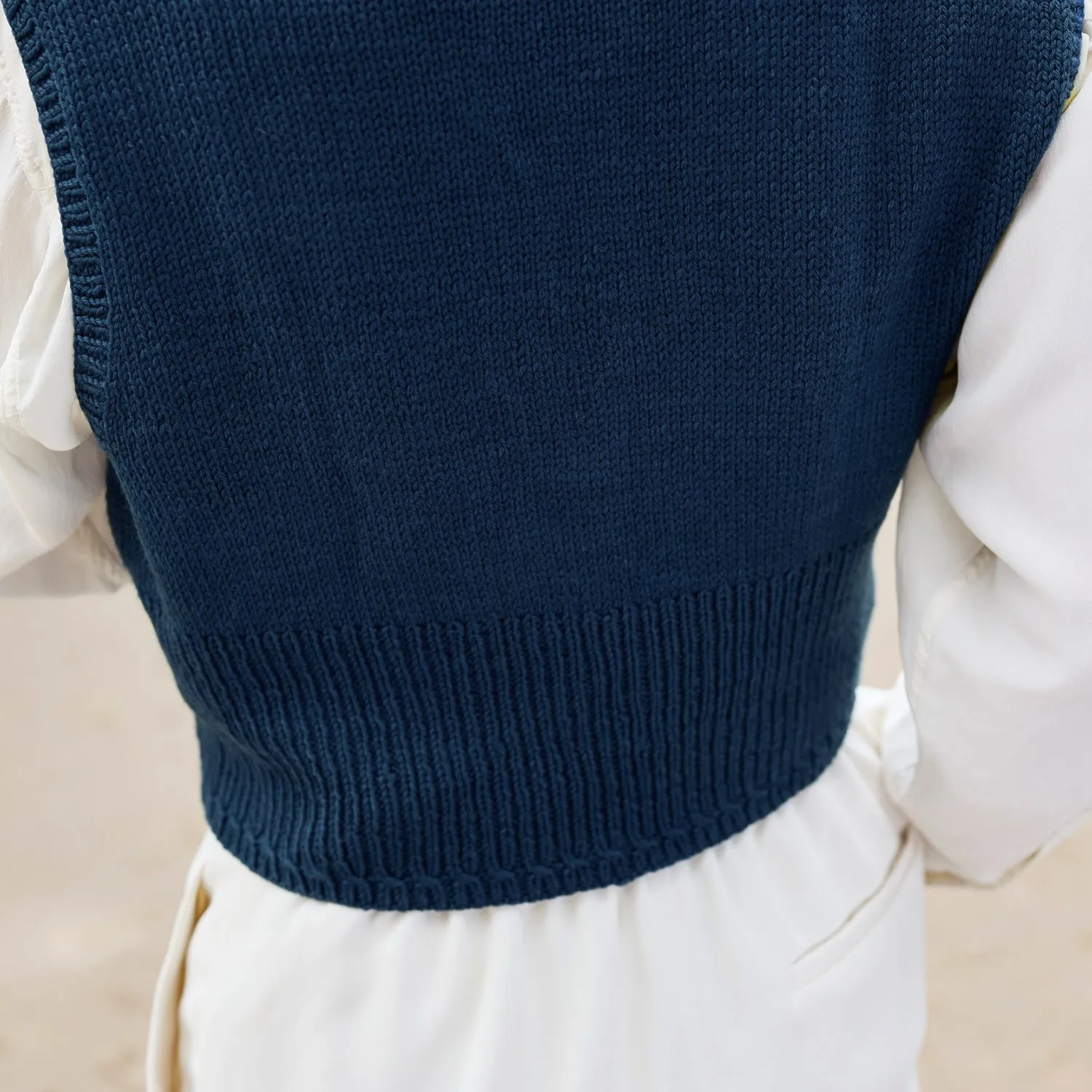 Rosy Green Wool Waymark Vest Strickanleitung Top Download V-Ausschnitt