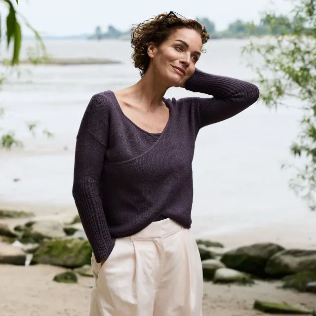 Rosy Green Wool Twilight Trail Pullover Anleitung PDF Wickel