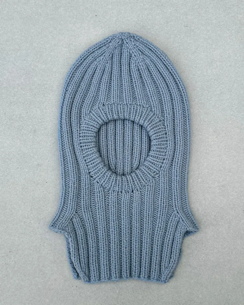 Olive's Ribbed Balaclava Anleitung deutsch Sturmhaube Rippenmuster