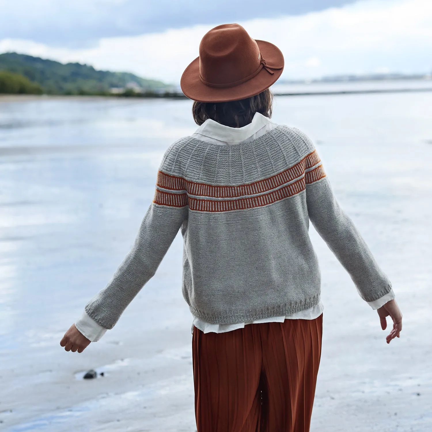 Rosy Green Wool Precious Memory Pullover Strickanleitung Download