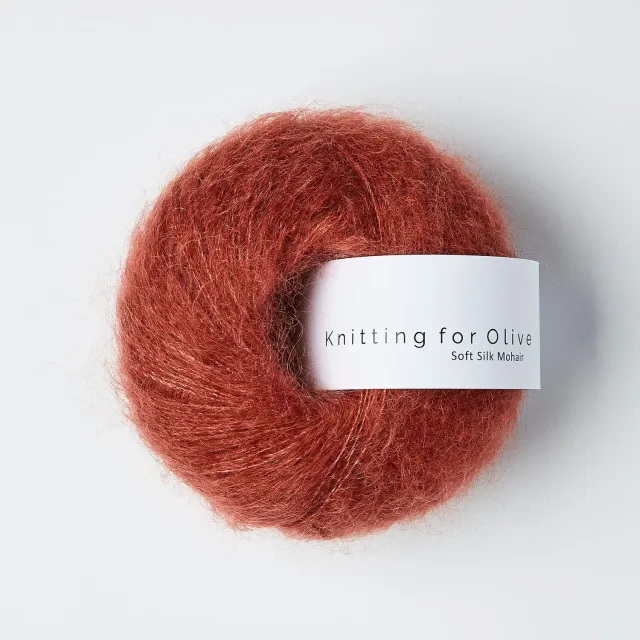 Knitting for Olive Soft Silk Mohair Wolle 50g Forest Berry