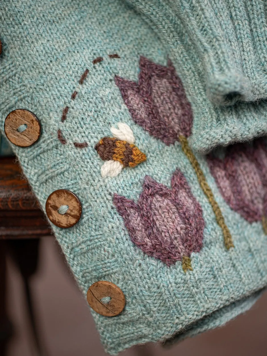 John Arbon Fosteriana Cardigan Strickkit Kurz Gr. 1-4