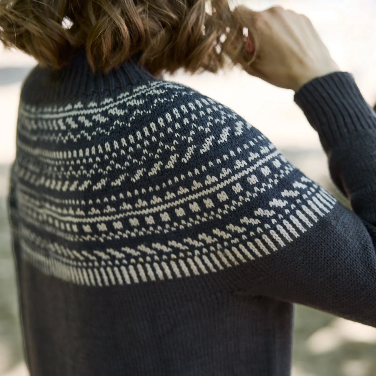 Rosy Green Wool Calma Strickanleitung Pullover Top-Down
