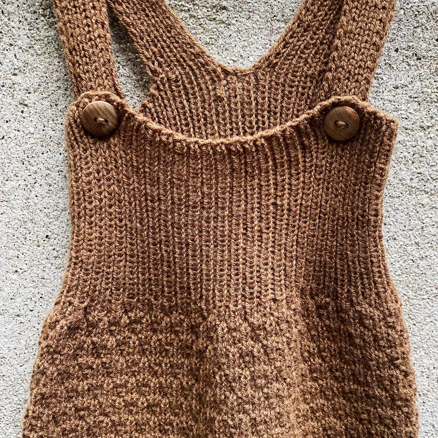 Knitting for Olive Uni Suit Strickanleitung Deutsch Babystrampler