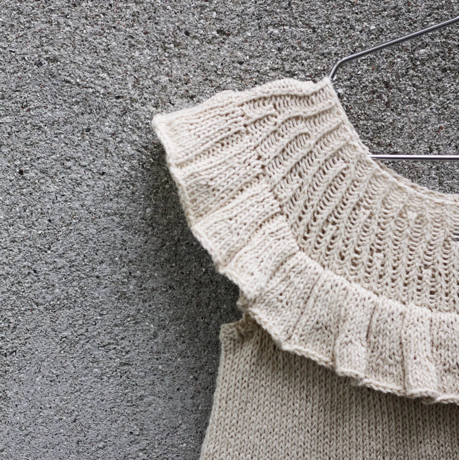Knitting for Olive Polly Dress Strickanleitung Deutsch Rüschen
