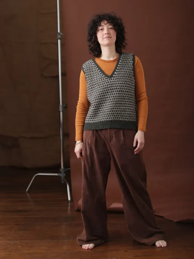 John Arbon Pandora's Love Vest Strickkit Sport Größe 1-2