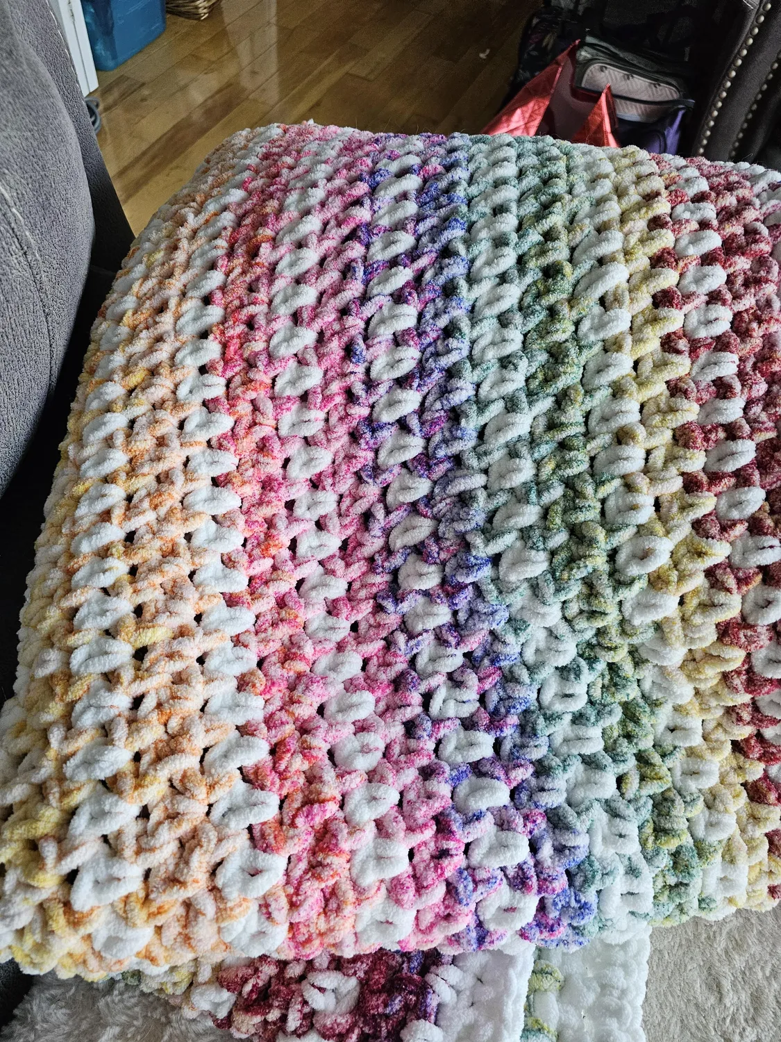 Bernat Blanket Ethereal Stripes Chenillegarn 300g gesprenkelt