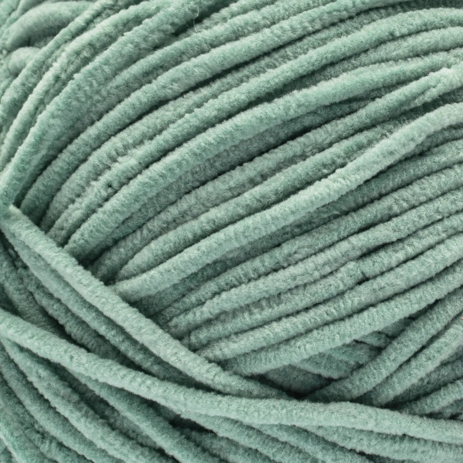 Bernat Future Hope Chenillegarn 170g Worsted plüschig