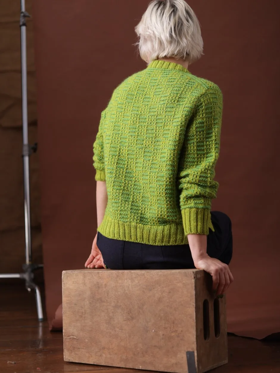 John Arbon Anjou Jumper Strickkit Yarnadelic Toxic Pullover