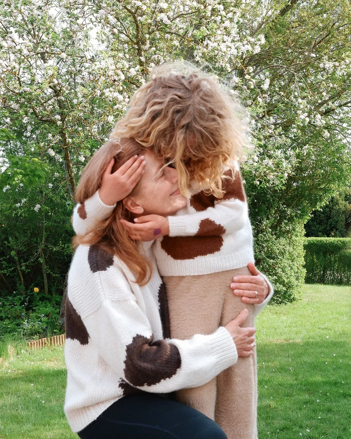 Knitting for Olive Cow Sweater Strickanleitung Kinder deutsch Kuhmuster