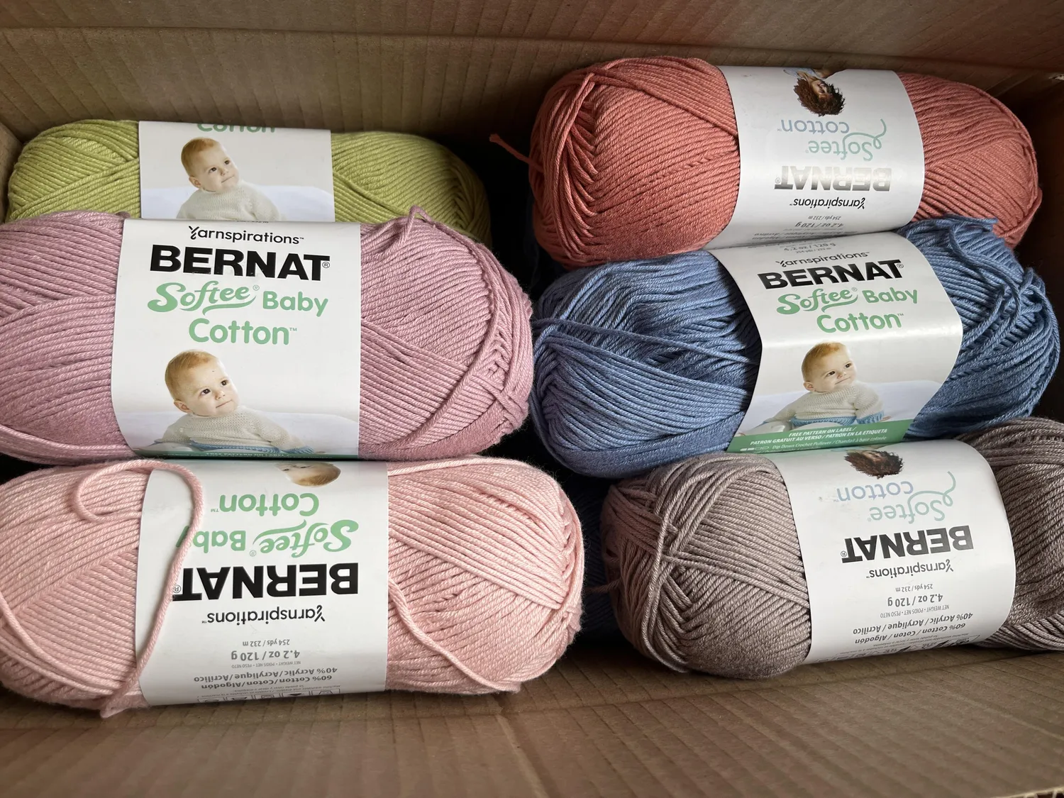 Bernat Softee Baby Wollset Box Taupe Coral 6-farbig
