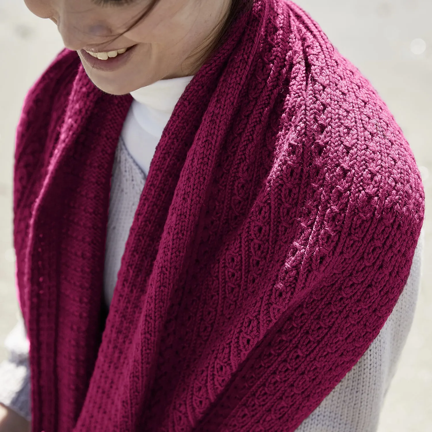 Rosy Green Wool Toco Loop Strickanleitung Download 2 Größen