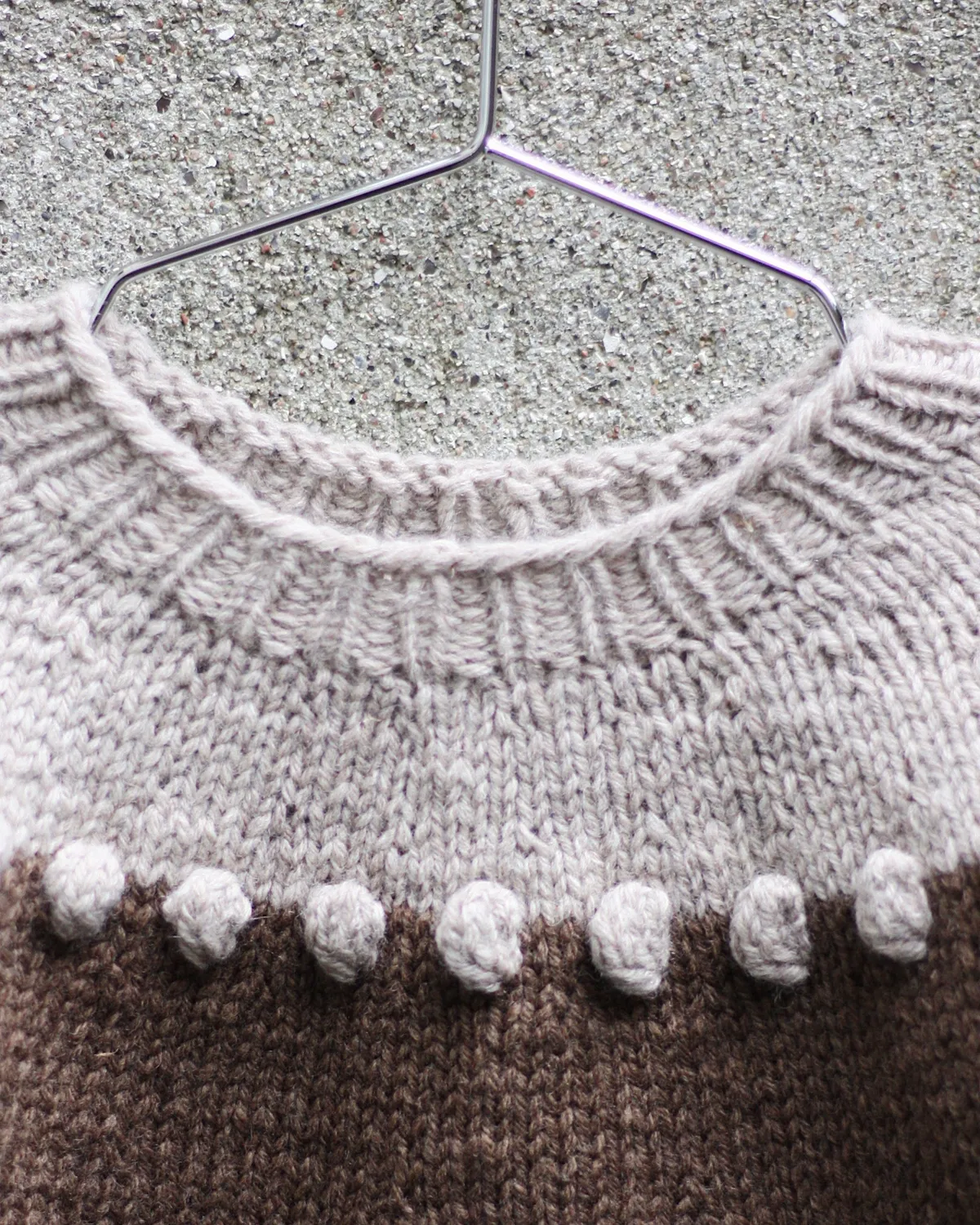 Knitting for Olive Pearls-on-a-string Strickanleitung Kinderpullover deutsch